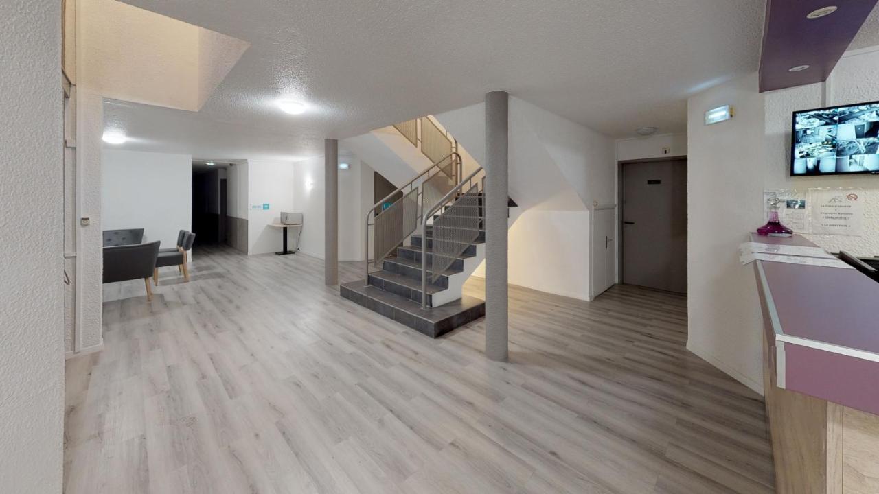Hotel Du Stade Ex Kyriad Direct Lille Est Stade Pierre Mauroy Villeneuve-d'Ascq Luaran gambar