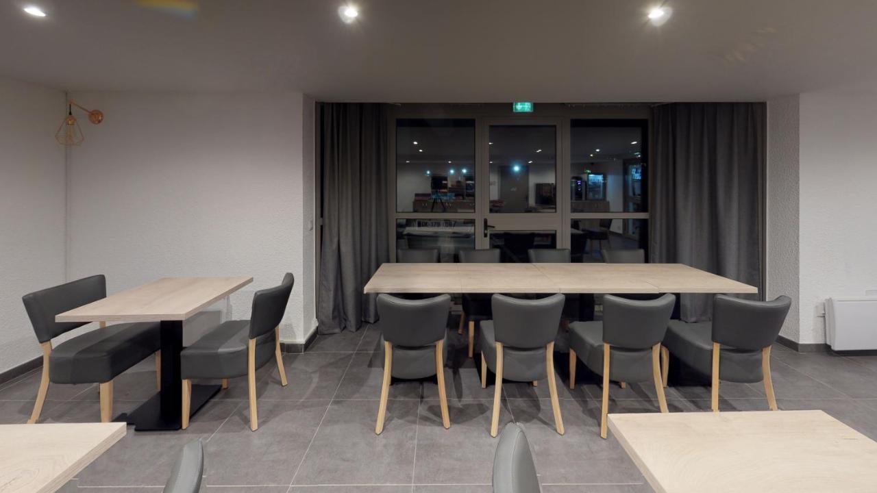 Hotel Du Stade Ex Kyriad Direct Lille Est Stade Pierre Mauroy Villeneuve-d'Ascq Luaran gambar
